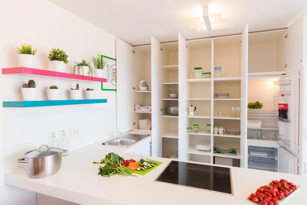 Apartment White Towers Residences *