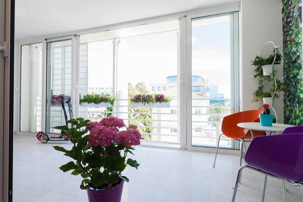 Apartment White Towers Residences
